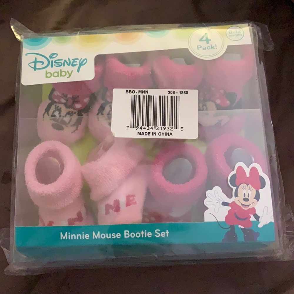 Minnie Mouse Bootie Set